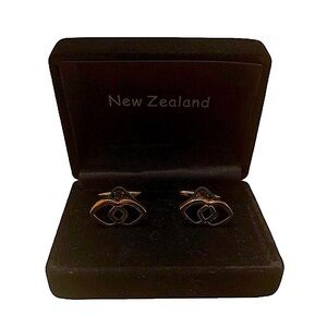 Vintage Cuff Links, Bullet Back in Gold/Black Onyx (imitation), Chanel l…‎